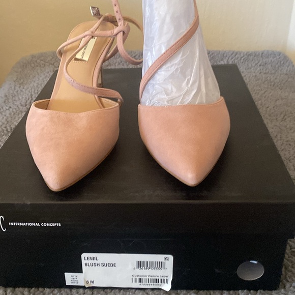 INC blush suede pumps - Picture 10 of 11